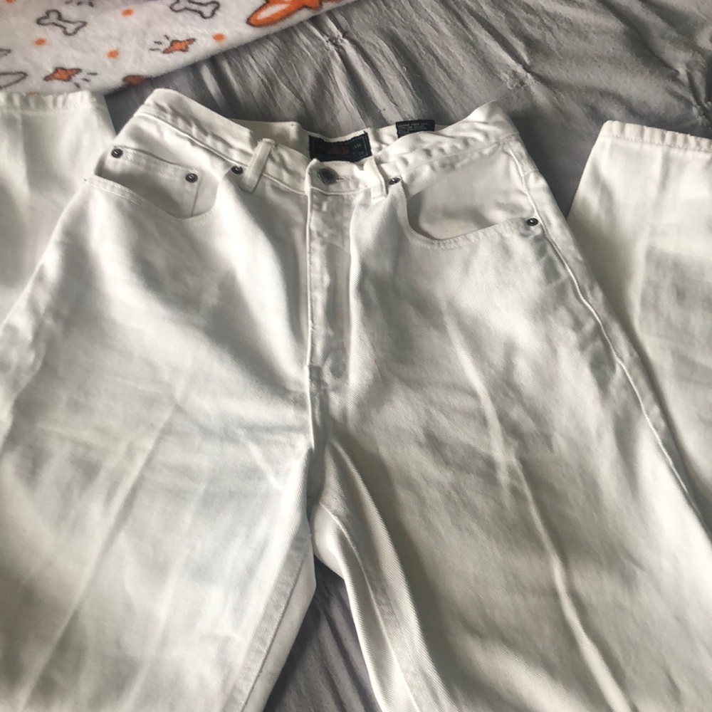 White vintage jeans